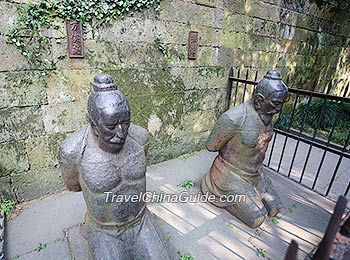 Iron Statues of Qin Hui and His Wife