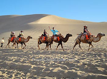 Camel Team of Tourists, Dunhuang