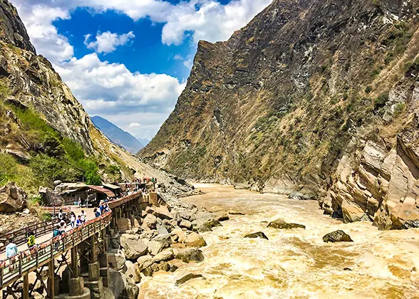 Tiger Leaping Gorge, Lijiang