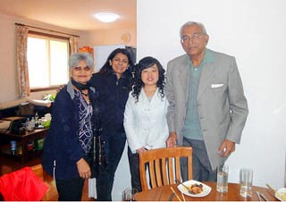 Ms. Shubhra Sinha, Mr. Nirmal Chandra Sinha & Ms. Manjari Sinha in a Chinese Family