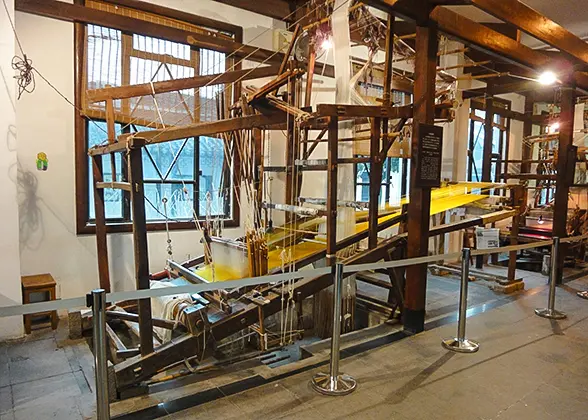 Old Loom