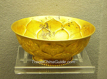 Golden Bowl with Lotus Patterns