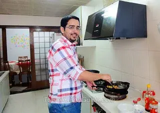 Our Guest Learn to Cook Braised Spare Ribs