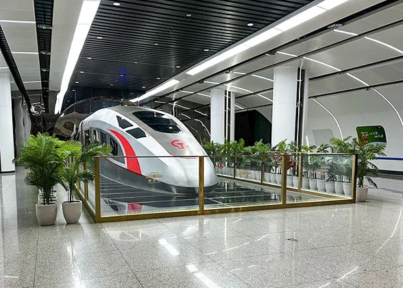 Model Bullet Train