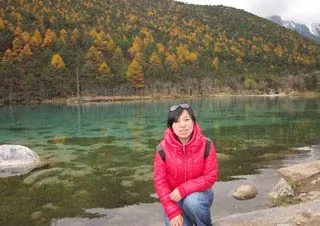 Selina Sun at Jiuzhaigou