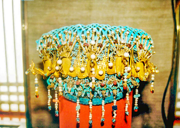 Headgear of the Empress of Ming Dynasty