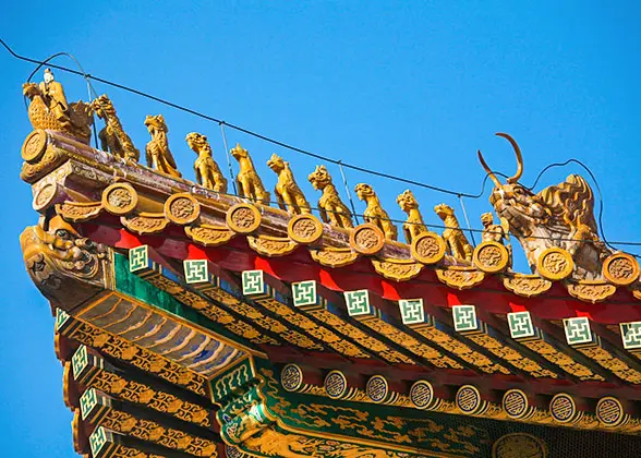 Animal Decorations on the Eaves