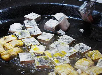 Fried Odorous Bean Curd 