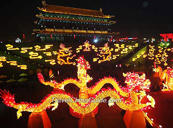Multi-colored lanterns with the shape of dragon