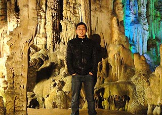 Guan in the Reed Flute Cave, Guilin