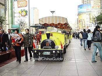 Sightseeing Bus on Nanjing Road