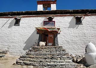 Rongbuk Temple, Tibet