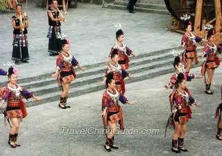 Excellent Miao Dancers