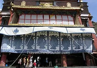 Tashihunpo Monastery