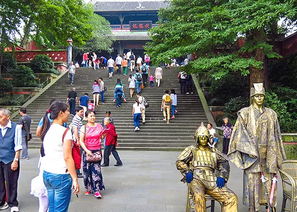 Fulong Temple, Dujiangyan