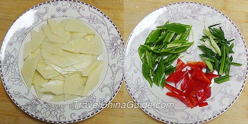 Preparation for Sliced Potato with Chili Peppers