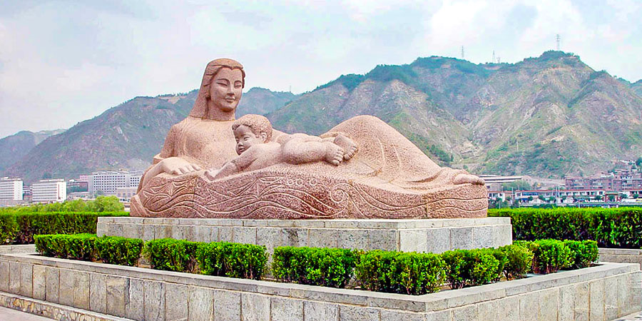 Statue Of Mother Yellow River