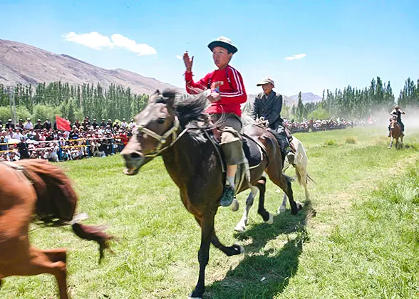 Horse Riding in Kangxi Grassland