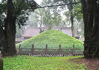 Tomb of Zhuge Liang
