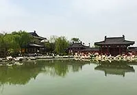 Huaqing Hot Springs