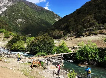 Yubeng Trekking