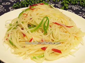 Spicy and Sour Shredded Potato