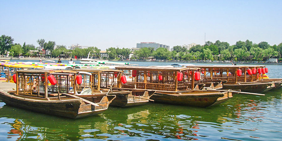 Boat Cruise in Shichahai