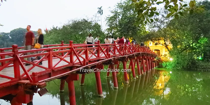 Vietnam Hoan Kiem Lake