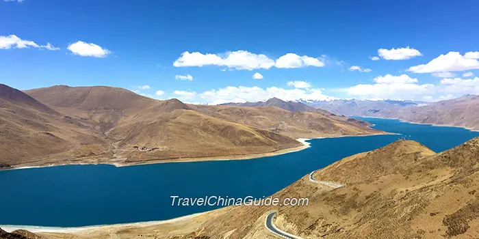 Yamdrok Yumtso Lake