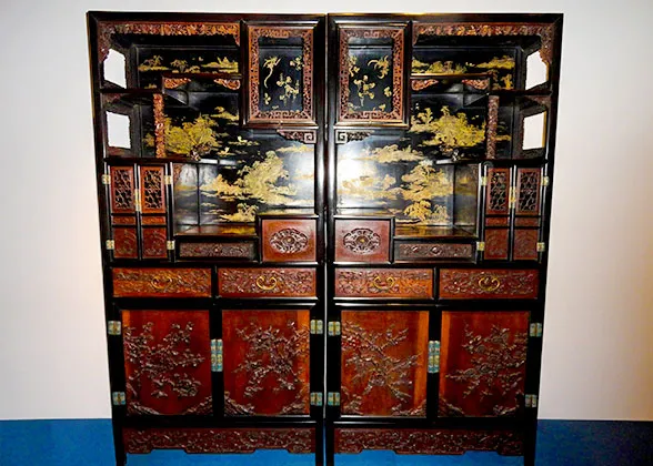 Fine Cabinet of Qing Dynasty
