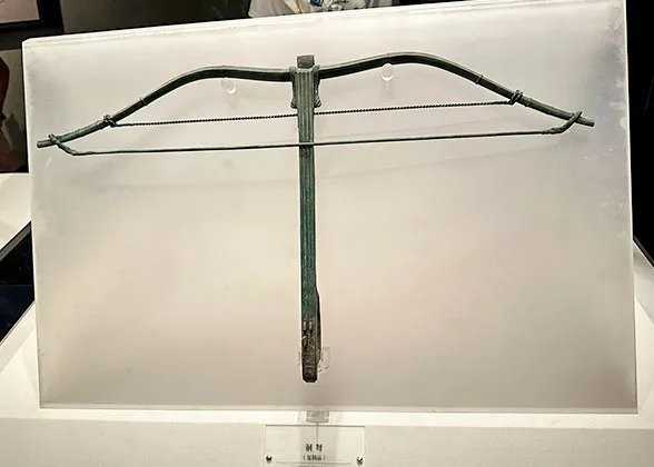 Bronze Crossbow Unearthed from Pit 1