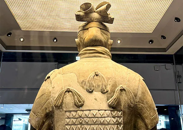 Details of Hair Style and Armor