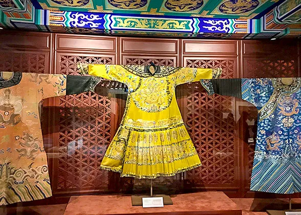 Dragon Robe of Qing Dynasty