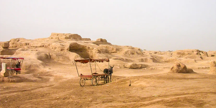 Dusty Weather of Southern Xinjiang