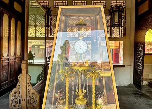 Exhibited Clock of Earthly Honor Palace