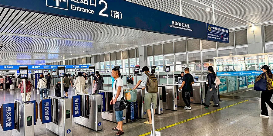Entrance to Kunming Railway Station