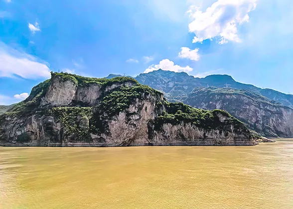Yangtze River Yichang Section in Rainy Season