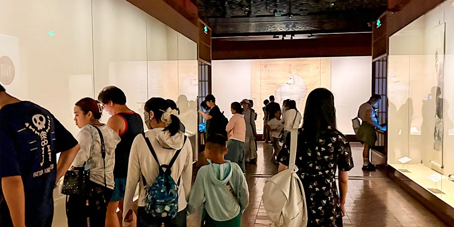 Inside Calligraphy and Painting Gallery, Forbidden City