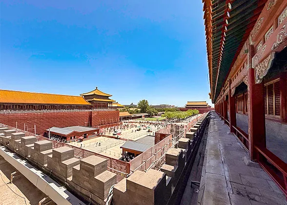 Meridian Gate Square Overview