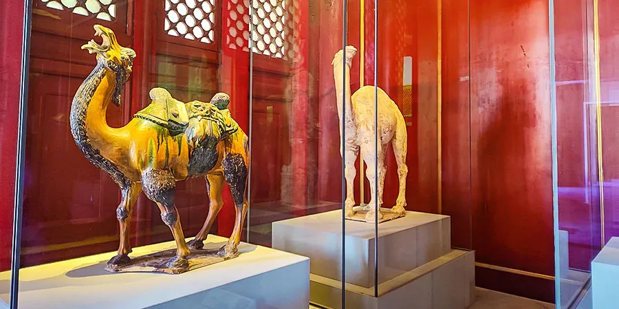 Tri-colored Camel Figurine