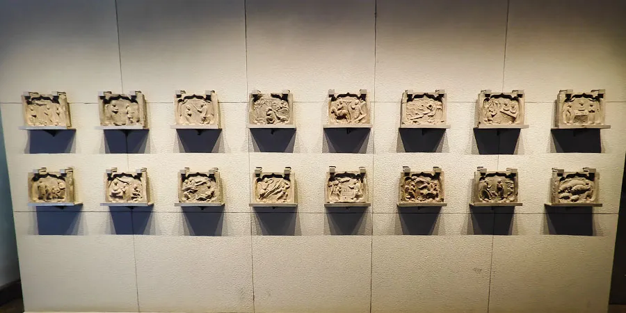 Portrait Bricks in the Gallery
