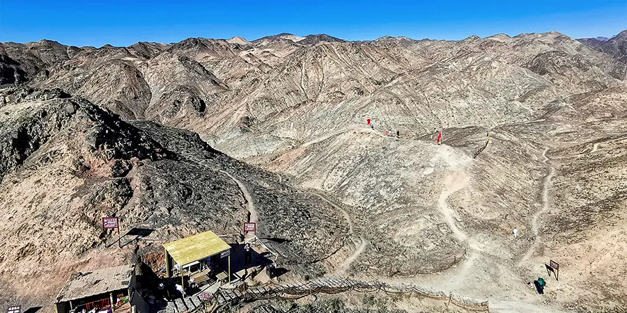 Overhanging Great Wall, Gansu