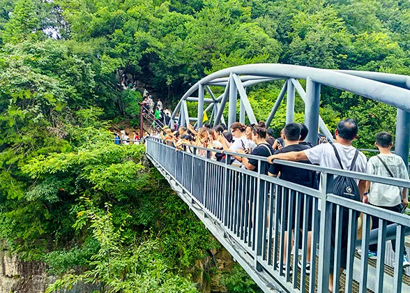 Greenery but Crowded Zhangjiajie in July and August