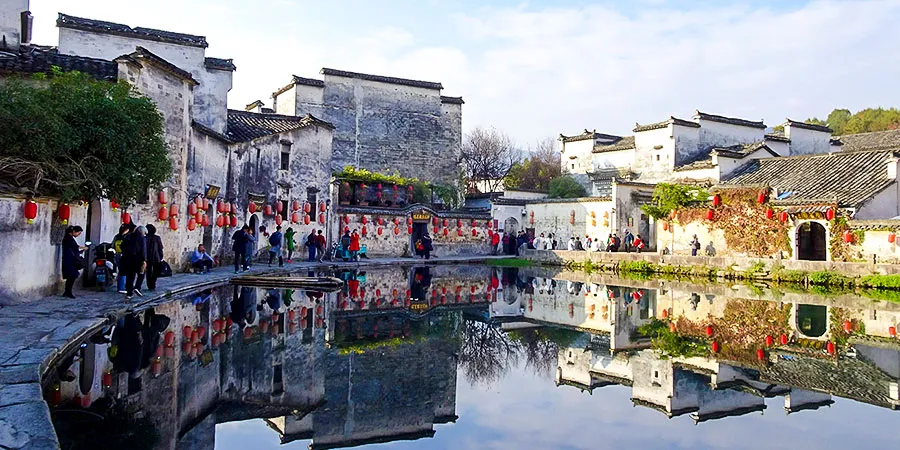 Tangmo Ancient  Village in May