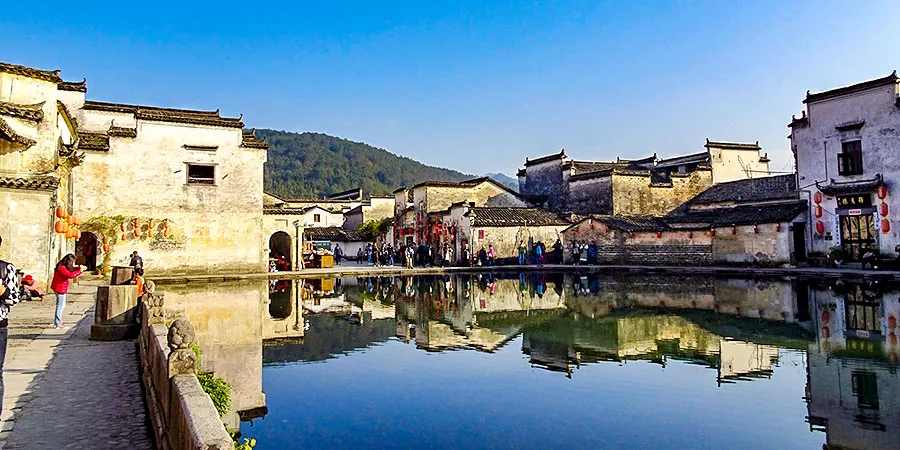 Rural Lake View in September