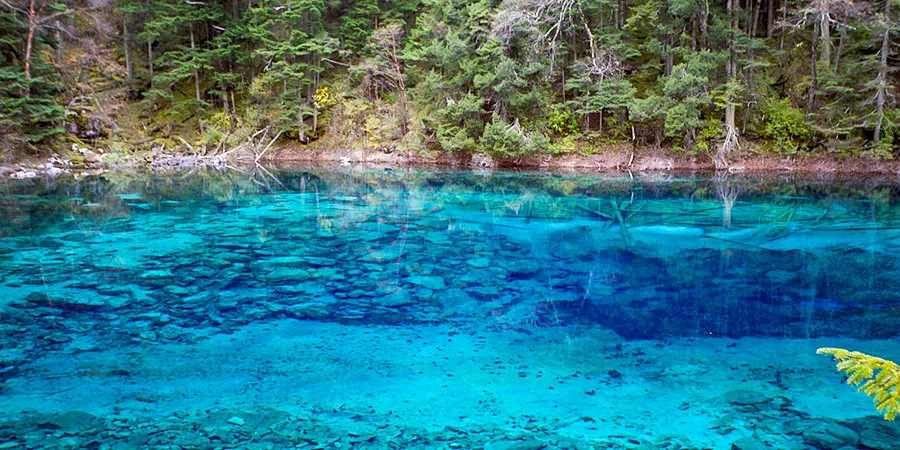 Beautiful Lake in Jiuzhaigou