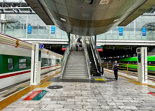 Kunming Railway Station Platform