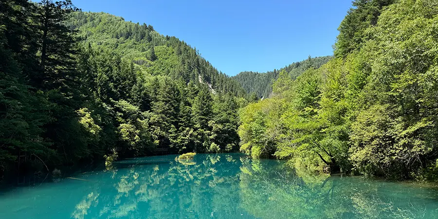 The Lake in Fairy Pool Scenic Area