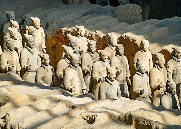 Lifelike Terracotta Warriors in Pit 1