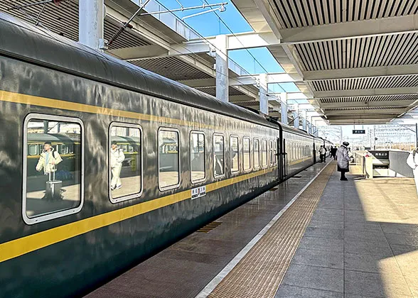Ordinary Train at Yabuli Station